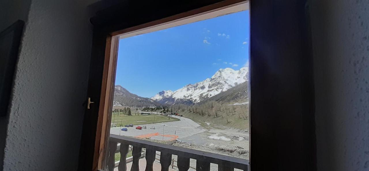 Matterhorn Studio Cervinia ブレウイル・チェルヴィナイア エクステリア 写真