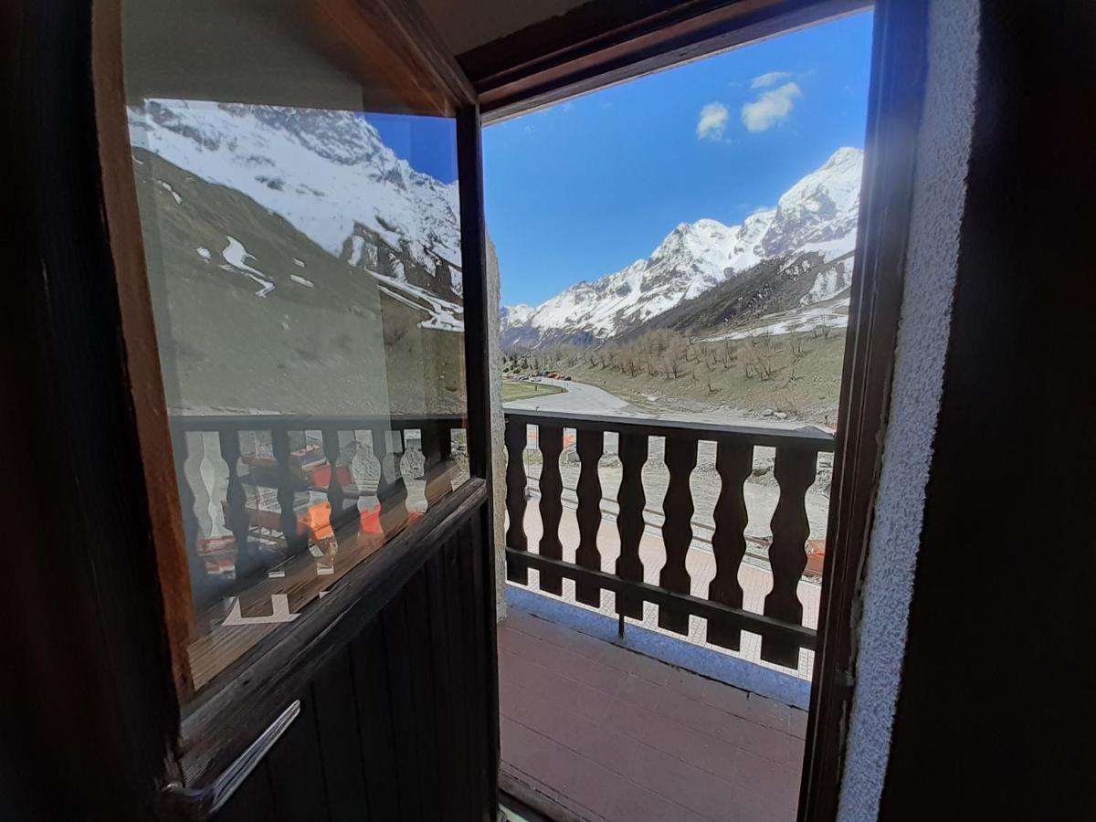 Matterhorn Studio Cervinia ブレウイル・チェルヴィナイア エクステリア 写真